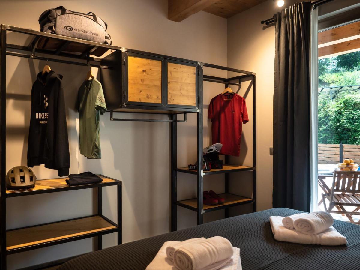 Sleep 'N' Ride Massa Marittima Hotel Екстериор снимка