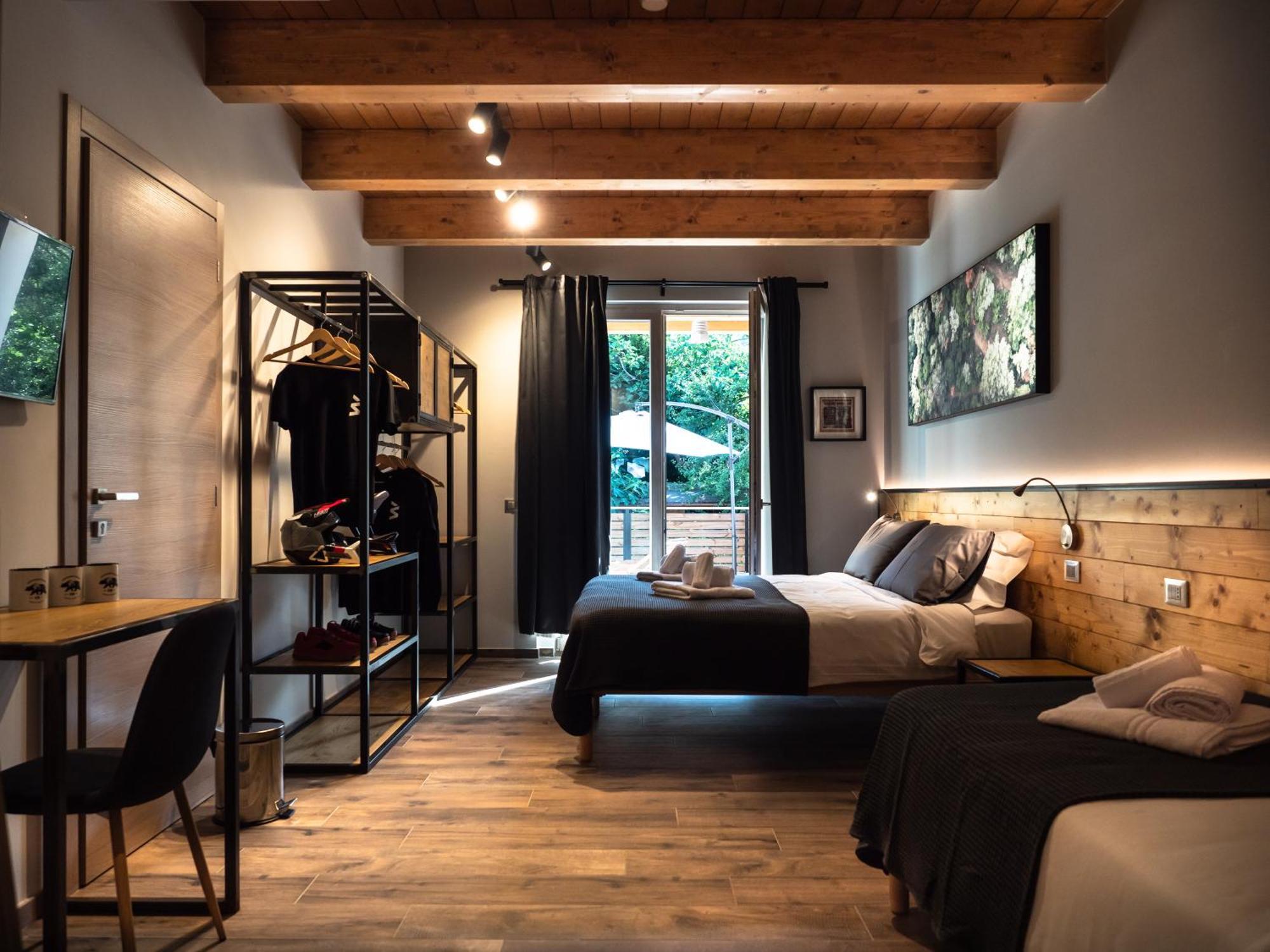 Sleep 'N' Ride Massa Marittima Hotel Екстериор снимка