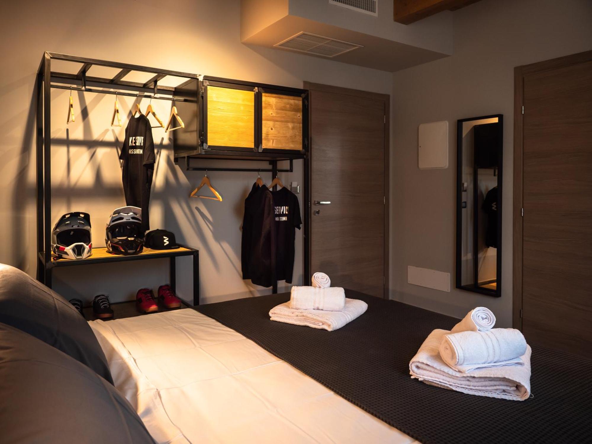 Sleep 'N' Ride Massa Marittima Hotel Екстериор снимка