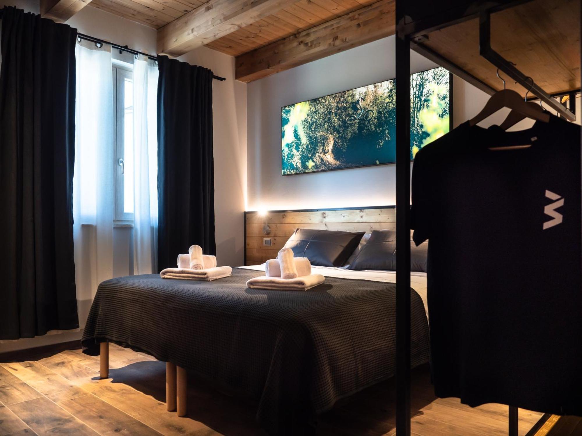 Sleep 'N' Ride Massa Marittima Hotel Екстериор снимка
